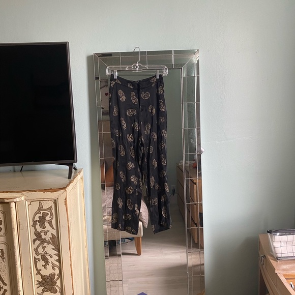 Too small - Picture 5 of 5